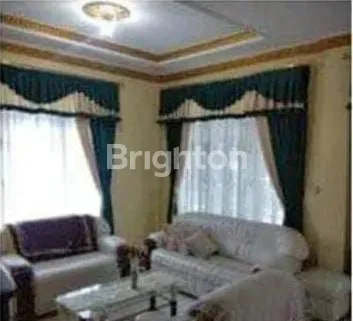image DIJUAL RUMAH BESAR DAN MEWAH TENGAH KOTA (4)