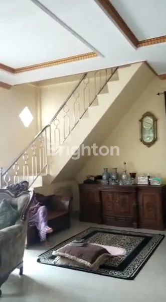 image DIJUAL RUMAH BESAR DAN MEWAH TENGAH KOTA (5)