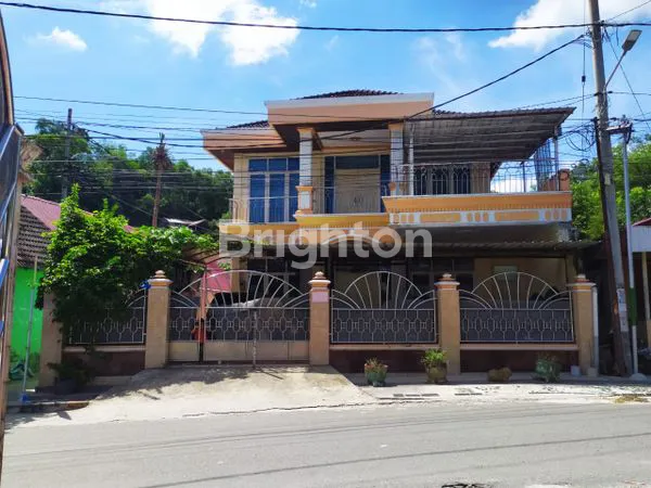image DIJUAL RUMAH BESAR DAN MEWAH TENGAH KOTA (1)