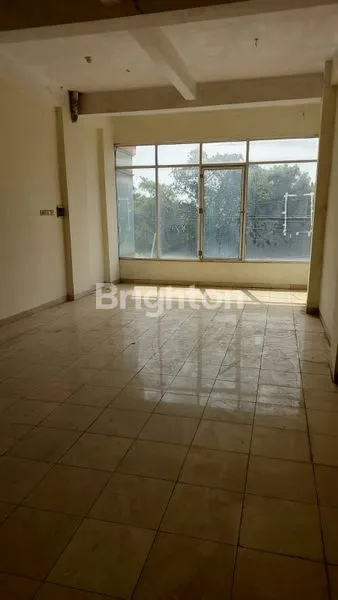 image RUKO 3 LANTAI STRATEGIS PINGGIR JALAN RAYA CURUG DEKAT PARAMOUNT PETALS (3)