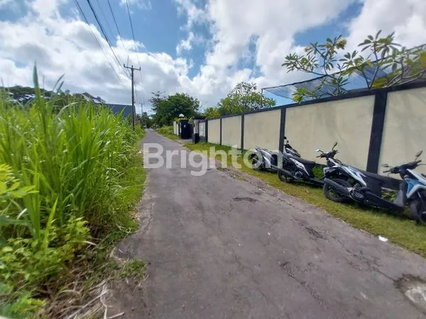 image TANAH PREMIUM DILINGKUNGAN VILLA DI JIMBARAN (2)