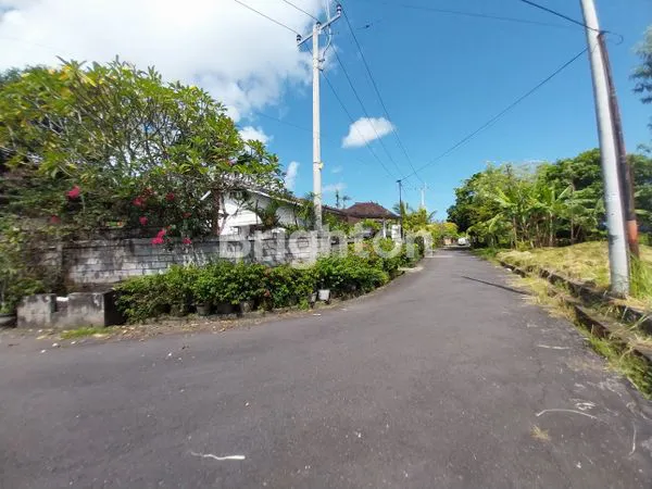 image TANAH PREMIUM DILINGKUNGAN VILLA DI JIMBARAN (3)