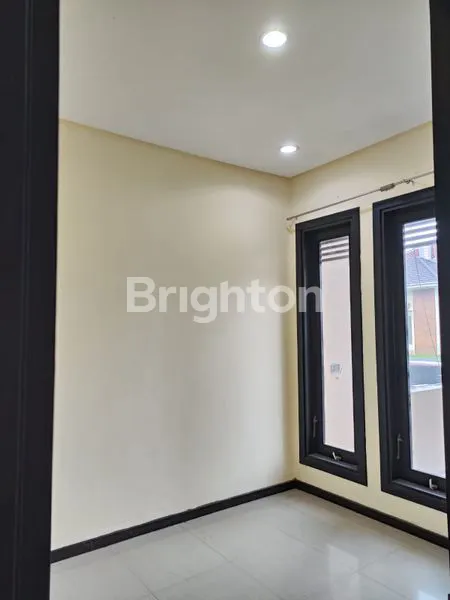 image RUMAH FULL RENOVASI KERTAJAYA INDAH REGENCY FREE WATER HEATER SIAP HUNI (6)