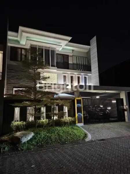 image RUMAH LUX MEWAH 2 LT AREA ELITE SBY TIMUR (1)