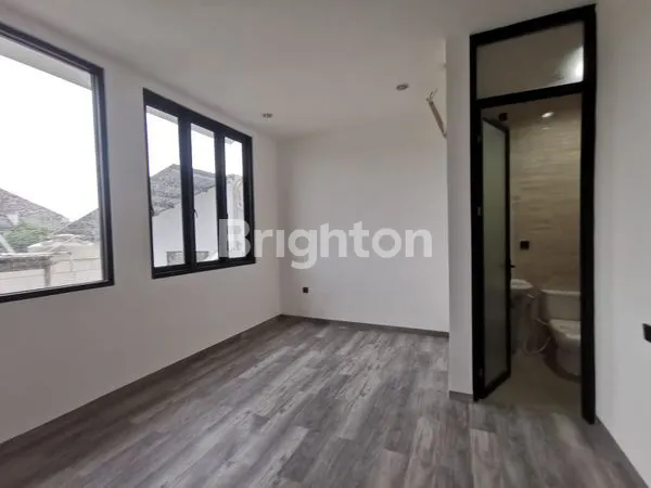 image RUMAH MINIMALIS 2 LT DI PONDOK CANDRA INDAH JERUK SIDOARJO  (3)