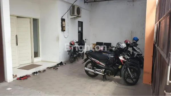 image GUDANG HARGA INVESTOR DI JL MEDAYU UTARA SURABAYA  (2)