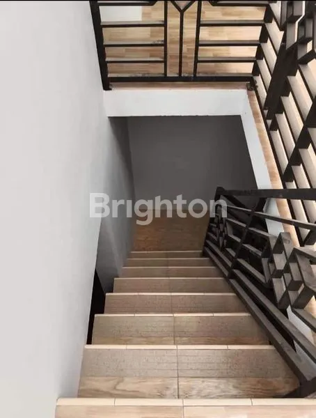 image RUMAH KOS-KOSAN 2 LANTAI DENGAN JUMLAH KAMAR 20 DI PURWOKERTO (4)