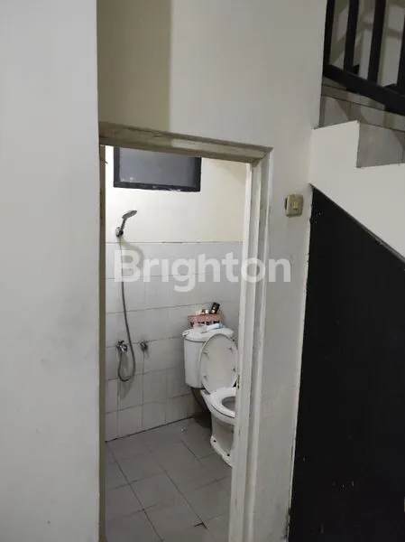 image RUMAH WISMA PERMAI SIDOARJO (5)