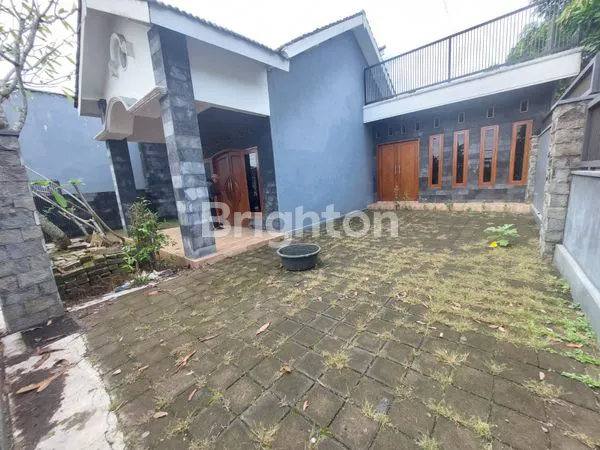 image RUMAH HOOK BERSIH JL LETJEN SUTOYO (3)