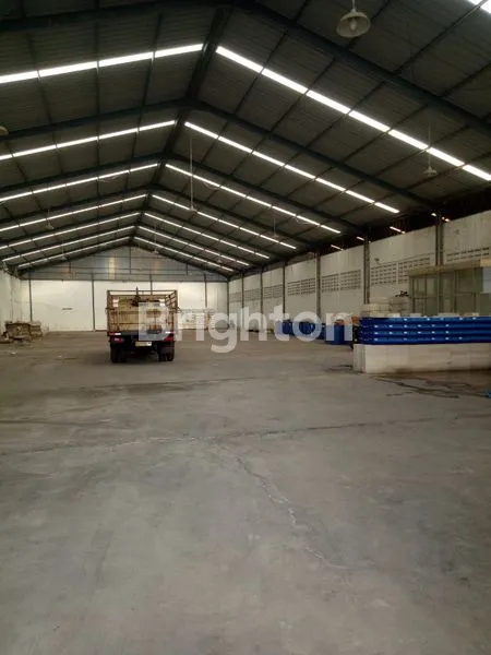 image TURUN HARGA GUDANG SIAP PAKAI KEPATIHAN INDUSTRI GRESIK (2)