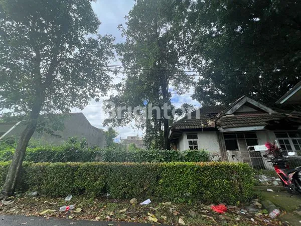 image RUMAH TUA HITUNG TANAH HOEK DI SEKTOR 1.5 BSD TANGERANG  (1)