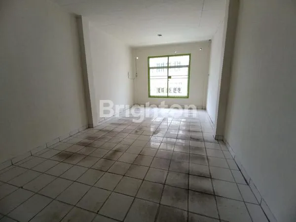 image RUKO JEMBATAN LIMA 4 LANTAI LOKASI STRATEGIS (3)