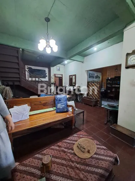 RUMAH STRATEGIS AREA KEPUNTON