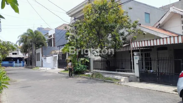 image RUMAH SECOND DI SURABAYA SELATAN (6)
