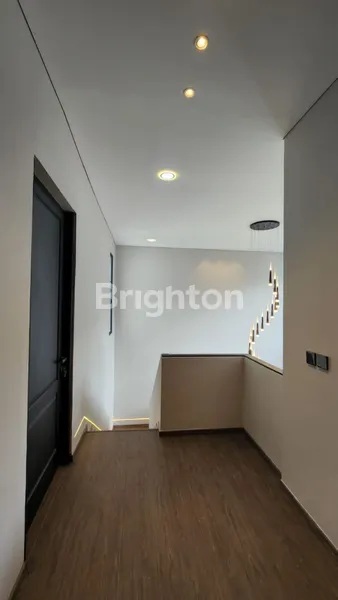 image RUMAH MEWAH, PRIVATE POOL, BARU, BANGUNAN MANDIRI, ALAM SUTERA (5)