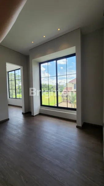 image RUMAH MEWAH, PRIVATE POOL, BARU, BANGUNAN MANDIRI, ALAM SUTERA (6)