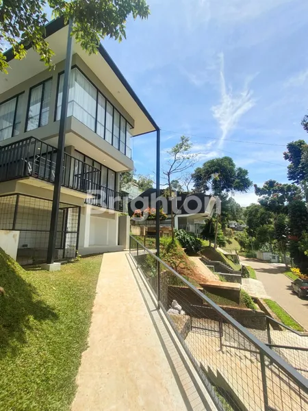 image VILLA FULL FURNISHED & ELECTRONIC DI DAGO VILLAGE BANDUNG (8)