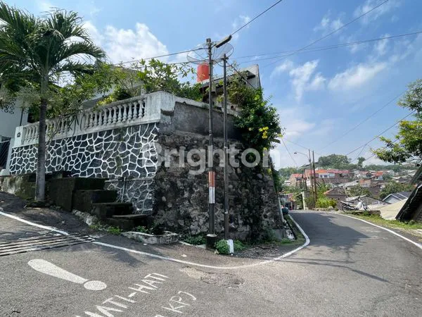 image TURUN HARGA!!! RUMAH HOOK BONUS PEMANDANGAN BAGUS DAN BEBAS BANJIR DI SEMARANG (2)