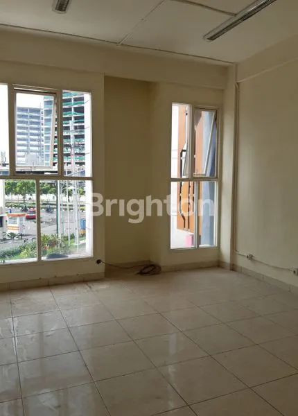 image RUKO PURIMAS 3 LANTAI, MENGHADAP KE PINTU GERBANG MERR (1)