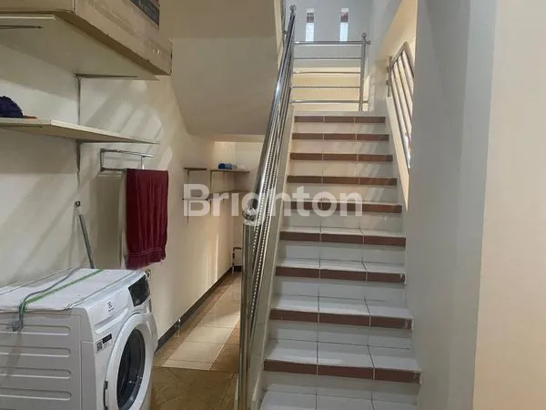 image DISEWAKAN RUMAH BESAR 2 LANTAI DI PERUMAHAN BDS 2 (3)