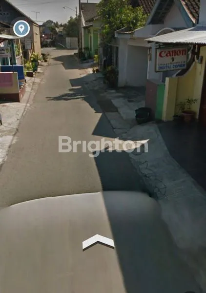 image RUMAH DENGAN TEMPAT USAHA DI PAJANG SOLO (2)