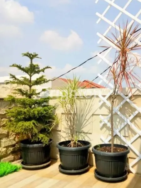 image RUMAH CILEDUG TANGERANG MURAH MODERN MINIMALIS 2 LANTAI +KOLAM RENANG MINI JARANG ADA (8)