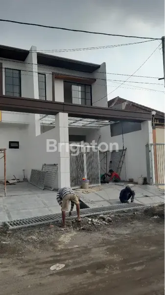 image DEKAT RUNGKUT INDUSTRI RUMAH BARU 2 LT MINIMALIS 2M'AN (1)