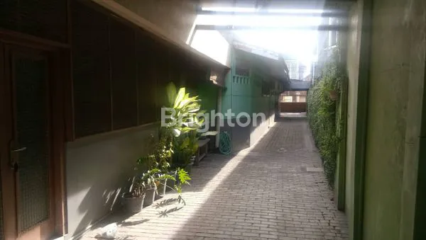image RUMAH JL PLOSO BOGEN SURABAYA LOKASI TENGAH KOTA  (5)