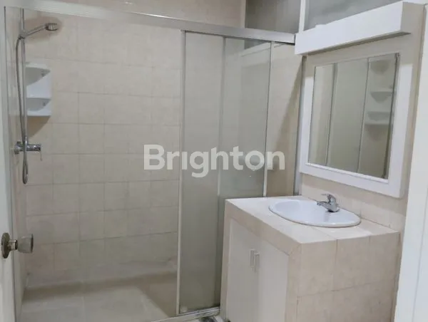 image RUMAH SUPER MEWAH DI JAYA MANDALA, KUNINGAN JAKARTA SELATAN (7)