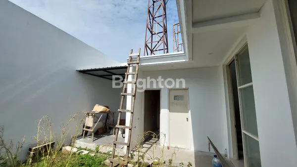 image RUMAH BARU GRESS DI TENGGILIS MEJOYO SELATAN SURABAYA  (3)