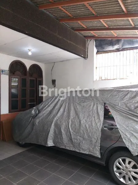 RUMAH KOMPLEKS TAMAN KOTA JAKARTA BARAT SIAP HUNI