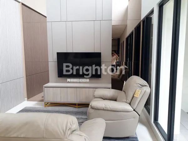 image RUMAH DUA LANTAI SIAP HUNI SUMMARECON BANDUNG (6)