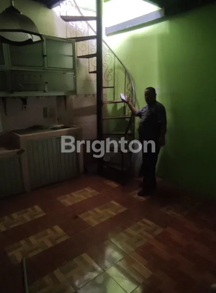 image RUMAH KOMPLEKS VILLA DAGO CIPUTAT BANTEN (5)