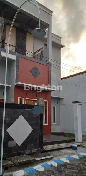 image RUMAH CANTIK BERSIH BARU RENOV TENGAH KOTA (6)