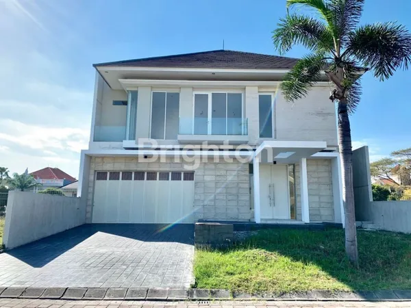 image RUMAH RAFFLES GARDEN CITRALAND SURABAYA (1)