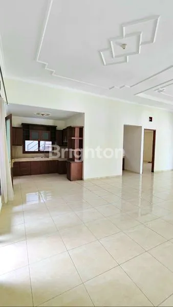 image RUMAH HOOK DI PUNCAK DIENG, MALANG (6)