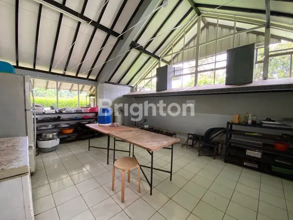 image RUMAH HOOK DAPUR LUAS BEKAS CATERING DEKAT PINTU TOL KRUKUT CINERE (7)