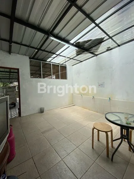 image RUMAH HOOK DAPUR LUAS BEKAS CATERING DEKAT PINTU TOL KRUKUT CINERE (4)