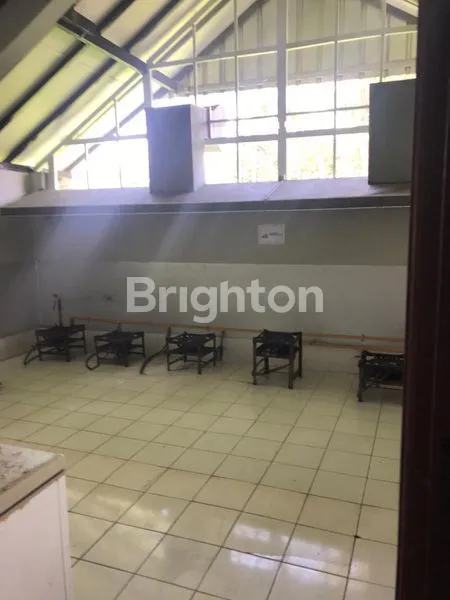 image RUMAH HOOK DAPUR LUAS BEKAS CATERING DEKAT PINTU TOL KRUKUT CINERE (8)