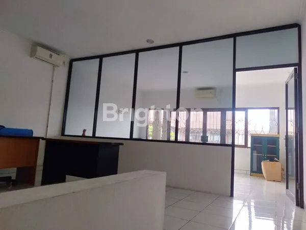 image RUKO 3 LANTAI DI KUTA (5)