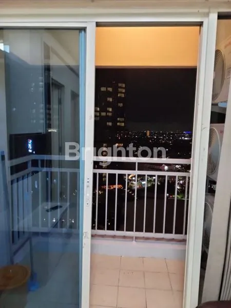 image TINGGAL BAWA KOPER APARTEMEN TANGLIN PAKUWON 2 BEDROOM VIEW POOL DAN CITY (2)