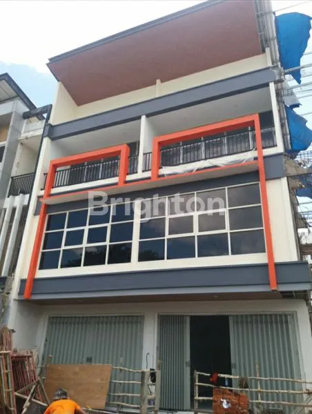 image RUKO 3 LANTAI BARU DI WIYUNG INDAH TIMUR, PARKIR LUAS (3)