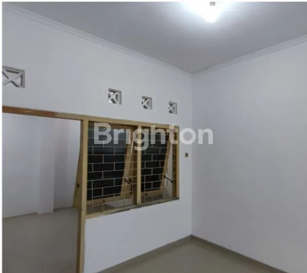 image RUMAH BARU RENOV, SIAP HUNI WIGUNA, GUNUNG ANYAR, SURABAYA SELATAN  (3)