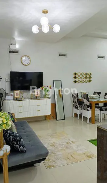 image DIJUAL CEPAT RUMAH CANTIK SEMI FURNISHED (4)