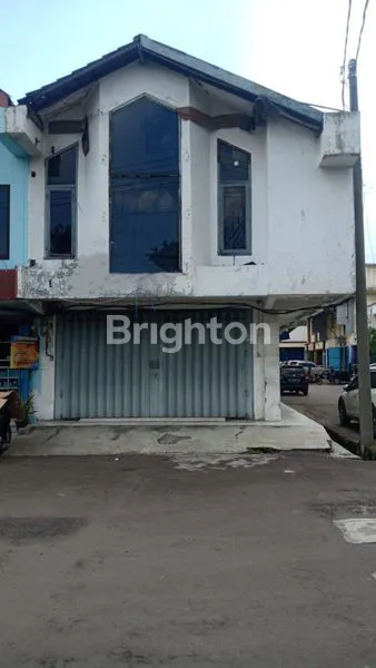 RUKO 2,5 LANTAI HOOK DIKAWASAN PERUKOAN NOL JALANJATI KEPUH