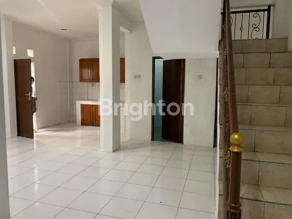 image RUMAH JEMBATAN LIMA JAKARTA BARAT 2 LANTAI STRATEGIS JAKARTA BARAT (3)