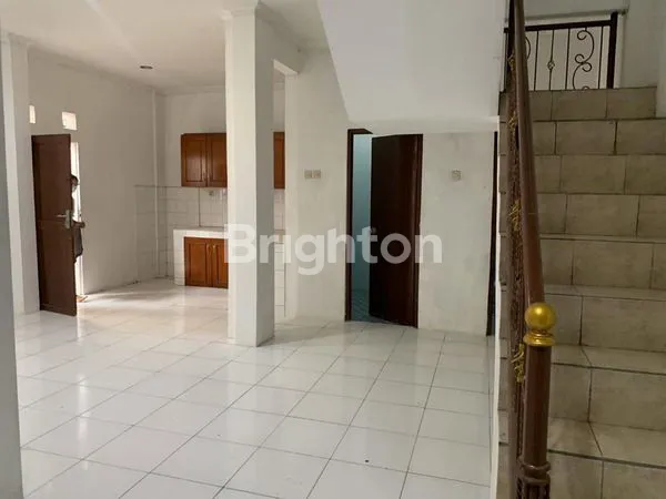 image RUMAH JEMBATAN LIMA JAKARTA BARAT 2 LANTAI STRATEGIS JAKARTA BARAT (2)