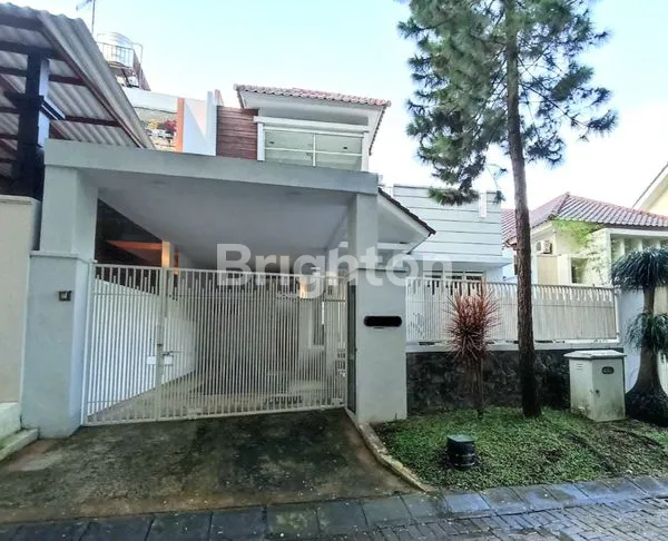RUMAH SEMI FURNISH DENGAN KOLAM RENANG DI VPT