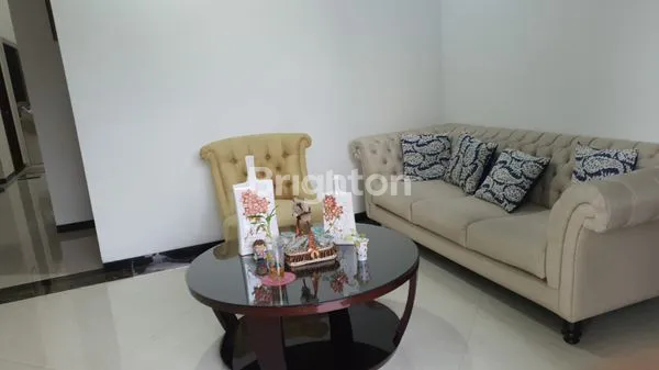 image RUMAH ARAYA MEWAH SIAP HUNI (2)