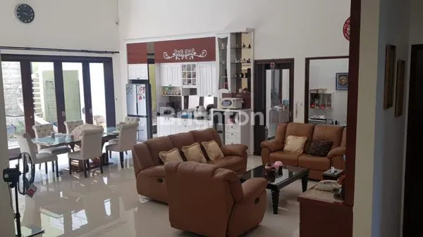 image RUMAH ARAYA MEWAH SIAP HUNI (3)